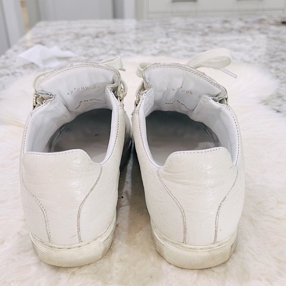 Authentic Balenciaga Pre-loved White Sneaker - Picture 4 of 9